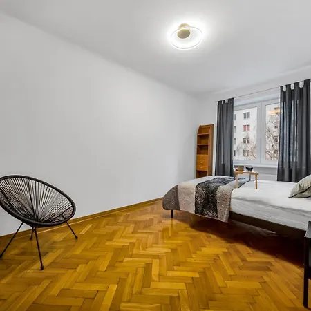Mokotow - 56m2, Metro Nearby - By Rentujemy Lägenhet Warszawa