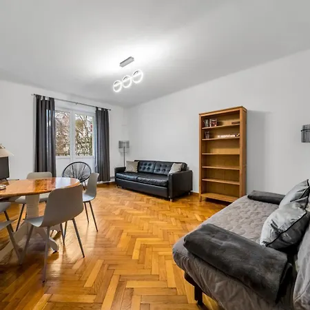 Lägenhet Mokotow - 56m2, Metro Nearby - By Rentujemy *