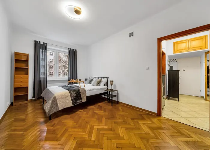 Apartment Mokotow - 56m2, Metro Nearby - By Rentujemy