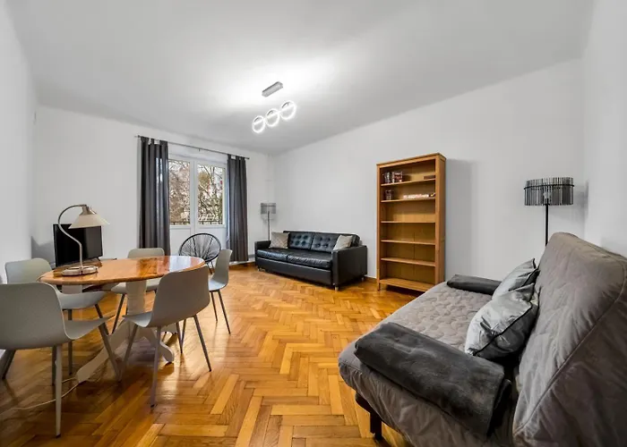 Lejlighed Mokotow - 56m2, Metro Nearby - By Rentujemy *