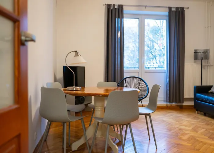 Mokotow - 56m2, Metro Nearby - By Rentujemy * Warsaw