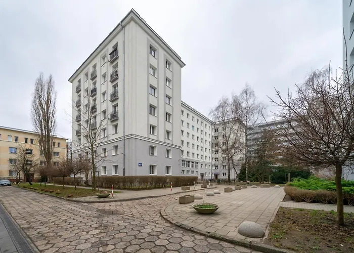 Mokotow - 56m2, Metro Nearby - By Rentujemy Warsaw