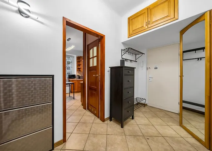 Mokotow - 56m2, Metro Nearby - By Rentujemy Apartment