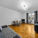 Mokotow - 56m2, Metro Nearby - By Rentujemy Apartmán
